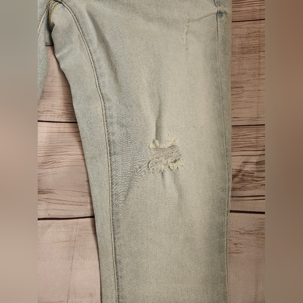 Lot of 2 Sonoma Light Wash Distressed High Rise Curvy Jegging, Size 2 R - Picture 4 of 8